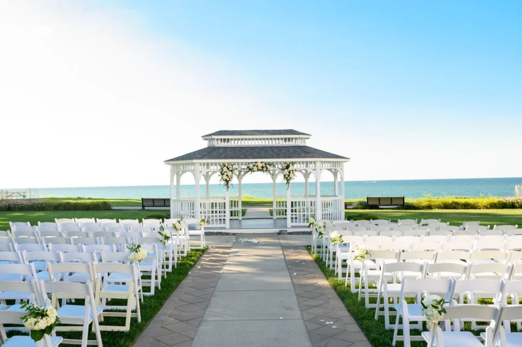 The Lodge at Geneva on the Lake Catholic Luxury Wedding Photographer
