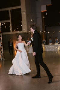 Timeless, true-to-life photography from a Catholic wedding in Indianapolis, Indiana