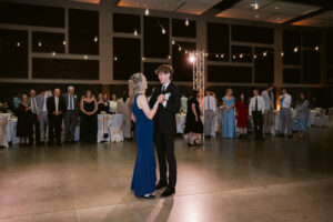 Timeless, true-to-life photography from a Catholic wedding in Indianapolis, Indiana