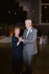 Timeless, true-to-life photography from a Catholic wedding in Indianapolis, Indiana