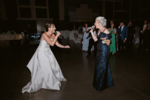 Timeless, true-to-life photography from a Catholic wedding in Indianapolis, Indiana