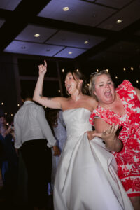 Timeless, true-to-life photography from a Catholic wedding in Indianapolis, Indiana