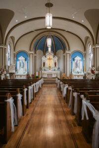 Timeless, true-to-life photography from a Catholic wedding in Indianapolis, Indiana