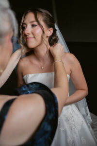 Timeless, true-to-life photography from a Catholic wedding in Indianapolis, Indiana