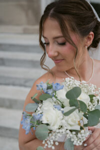 Timeless, true-to-life photography from a Catholic wedding in Indianapolis, Indiana