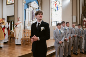 Timeless, true-to-life photography from a Catholic wedding in Indianapolis, Indiana