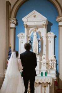 Timeless, true-to-life photography from a Catholic wedding in Indianapolis, Indiana