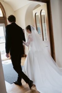 Timeless, true-to-life photography from a Catholic wedding in Indianapolis, Indiana