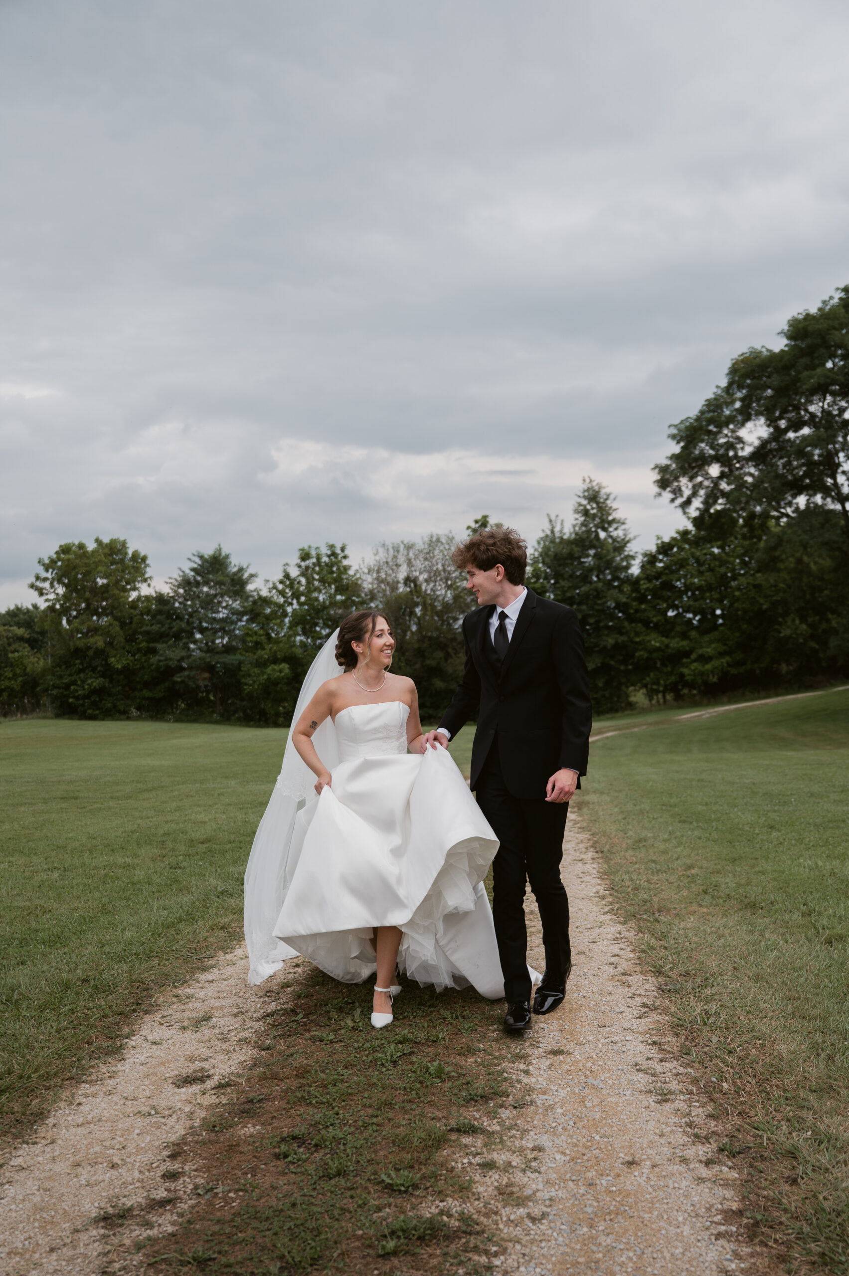 Timeless, true-to-life photography from a Catholic wedding in Indianapolis, Indiana
